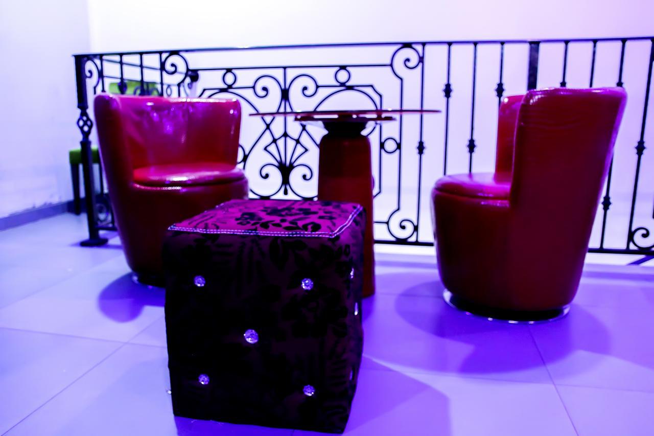 Albertville Luxury Rooms Ilesa Экстерьер фото